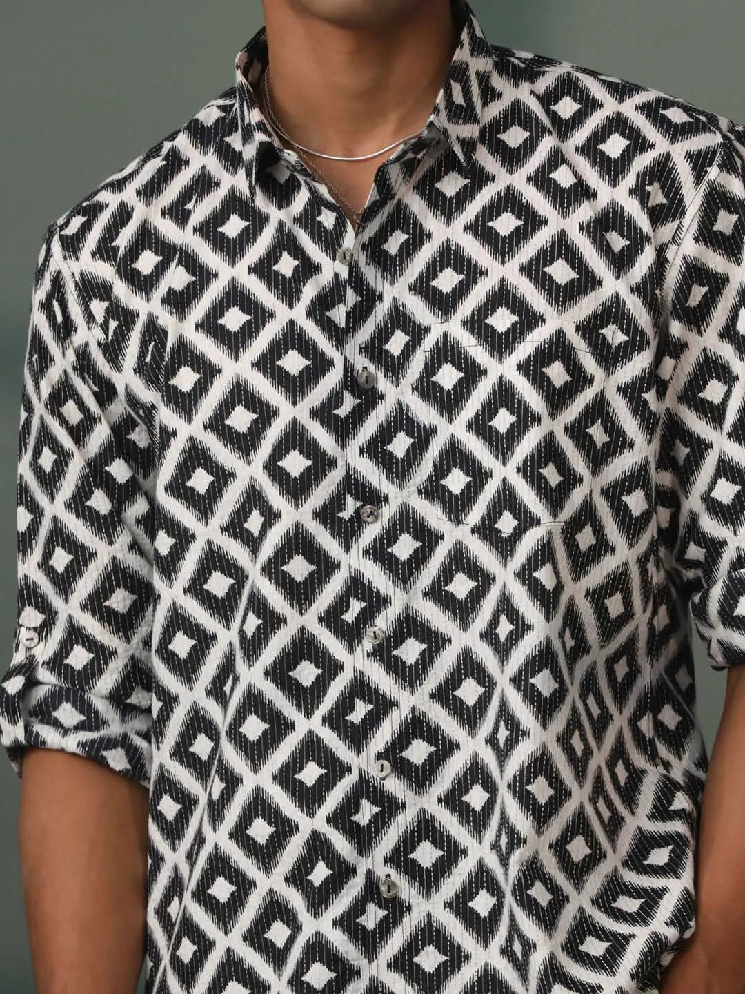 Jashvi Men's Black Printed Shirt