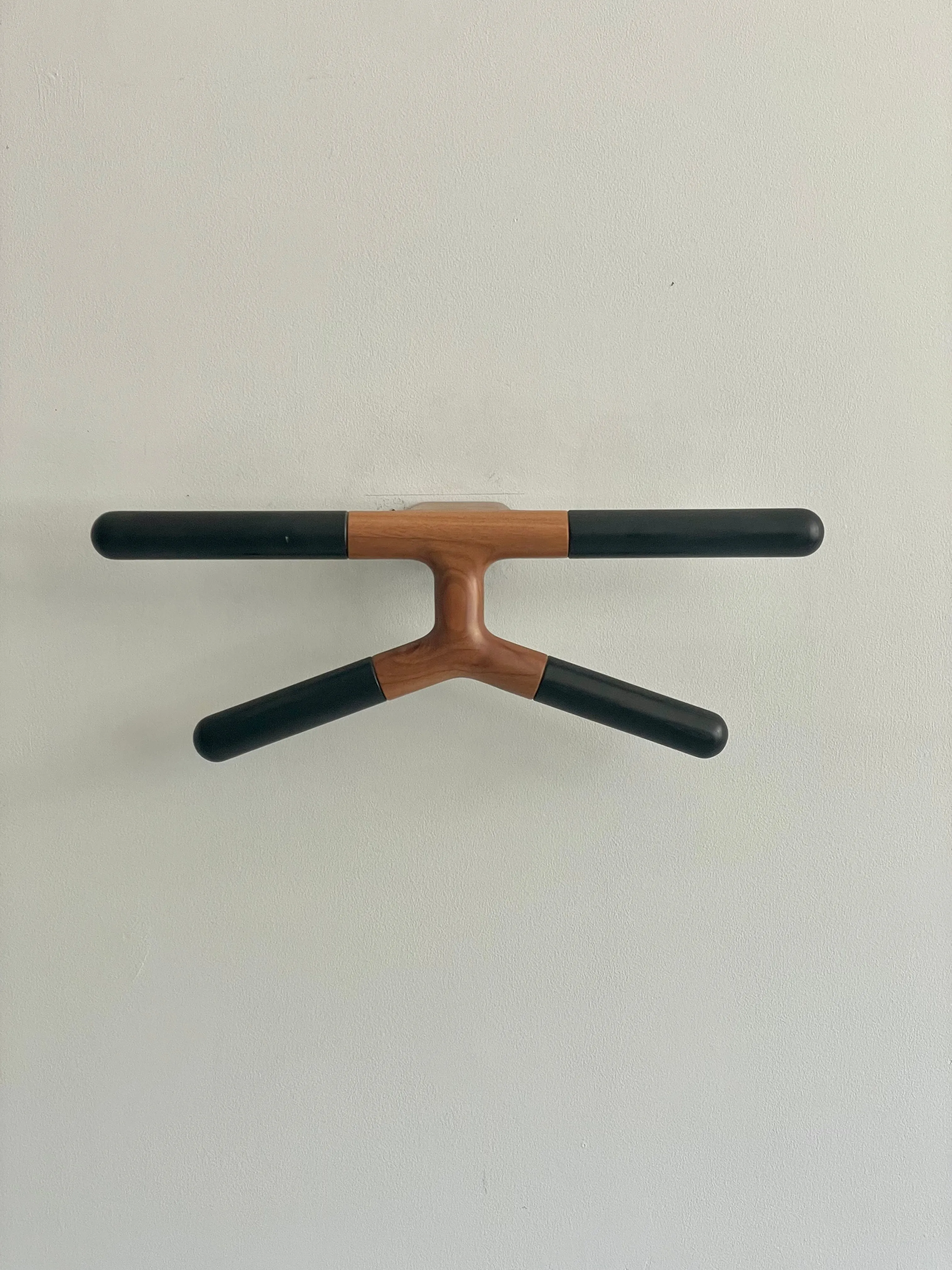 Jeeves Coat Hanger